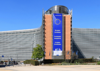 Bruselas da un ultimátum a España por la tributación discriminatoria de los extranjeros