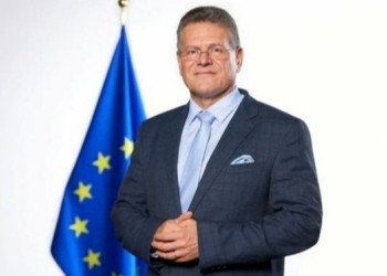 España concede la Gran Cruz del Mérito Civil a Maroš Šefčovič, el vicepresidente europeo que lideró las negociaciones de Gibraltar