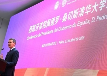 Pedro Sánchez pide a China “que se abra, para que Europa no tenga que cerrarse”