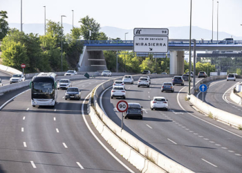 Bruselas valora las propuestas de Confebus para impulsar un modelo turístico más sostenible y accesible