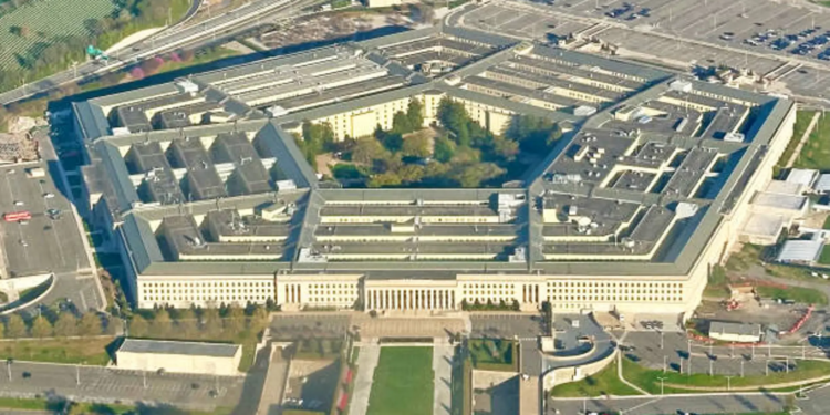 La OTAN aclara que su tratado no contempla la suspensión de ningún miembro tras las amenazas del Pentágono a España