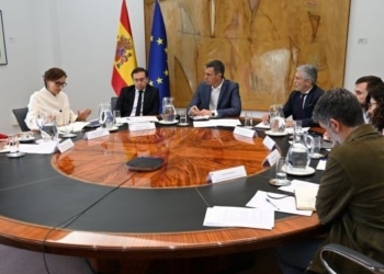 El Gobierno coordina con la OMS, la UE y los países implicados la respuesta al brote de hantavirus en el buque MV Hondius