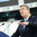 Comisario europeo de Transportes hablando sobre el brote de hantavirus