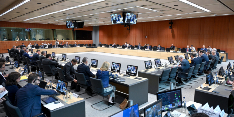El Eurogrupo analiza el impacto económico de la crisis en Oriente Medio y la estabilidad del euro