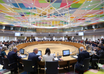 Reunión de ministros de Agricultura de la UE en Bruselas discutiendo sobre fertilizantes