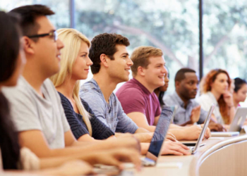 La tasa de empleo de los recién graduados alcanzó el 83 % en 2025