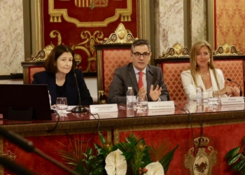 Félix Bolaños y otros ponentes en el acto inaugural del ELI en Madrid