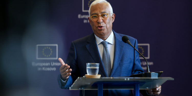António Costa hablando sobre relaciones entre Kosovo y Serbia en Pristina