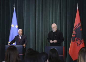 António Costa y Edi Rama en rueda de prensa sobre la adhesión de Albania a la UE