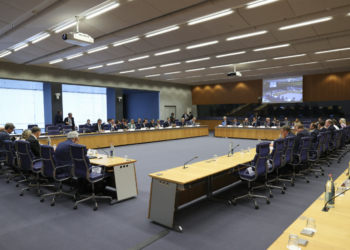 Reunión del Eurogrupo sobre la crisis en Oriente Medio y autonomía energética