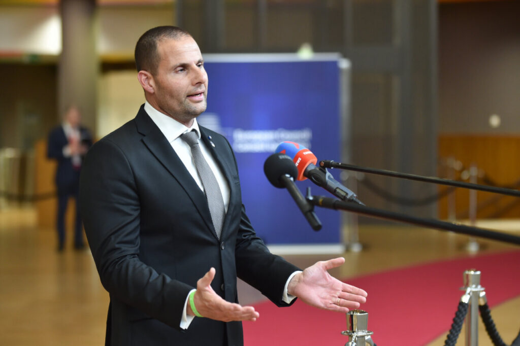 Robert Abela, primer ministro de Malta, durante una conferencia de prensa