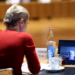 Reunión de ministros de Exteriores de la UE discutiendo sanciones contra Rusia