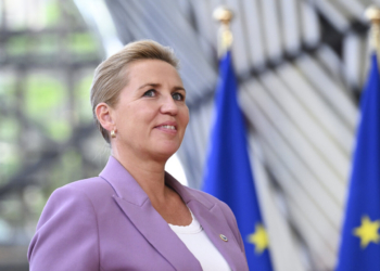 Líderes de la Unión Europea discutiendo sobre políticas migratorias