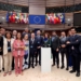 Grupo de personas en el Comité de las Regiones durante la aprobación del dictamen