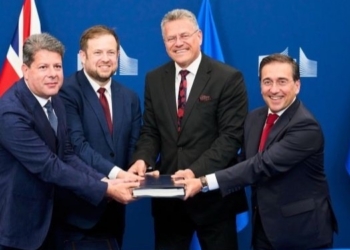 Representantes de la UE y Reino Unido firman el Tratado sobre Gibraltar