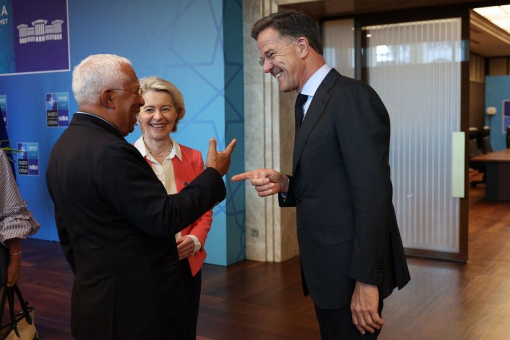 Ursula von der Leyen y António Costa en la cumbre de la OTAN en Ankara