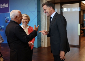 Ursula von der Leyen y António Costa en la cumbre de la OTAN en Ankara